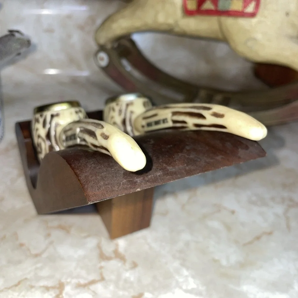 RARE! w Walnut Wood Stand Vintage Novelty Plastic Antler Salt and Pepper Shakers